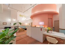 イーズ 武蔵小杉店の雰囲気(最新機器&レモンボトルなどを取り揃えキレイをバックアップ♪)