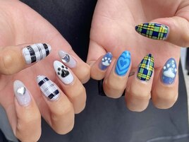 個性的ネイル