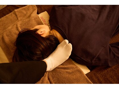 フーレセラピーサロン ポーズの写真