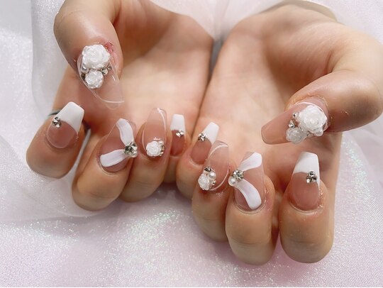 2025年冬】リボン クリスマスのネイルデザイン集｜人気順  