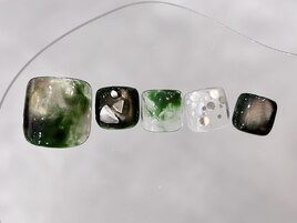 深みグリーンニュアンス