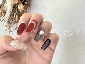 アンガット(angot.)/詰め込みアート