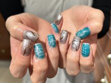 ハンドフィッシュ(handfish)/夏のたらし込みネイル