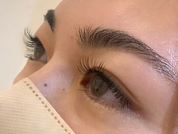 ウエカ(ueka)の写真/プロのカウンセリングで貴女にぴったりのデザインをご提案◎持続力抜群の仕上がりで自信を持てるお目元に！