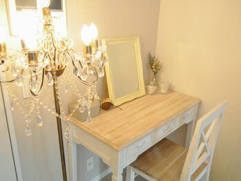 アッシュエヌ(private lash room Hn.)/メイク直しブースも御座います！