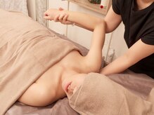 ソルーブ 広尾店/肩甲骨周り施術