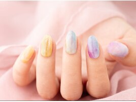 春カラーニュアンスネイル