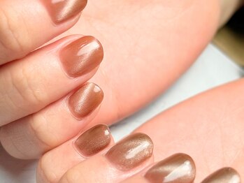 ナチュリア(Natulea)/マグネットジェルで二色使い!