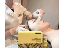モテスリムの雰囲気（レモンボトルで理想の小顔へ）