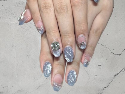 ヒトミネイル(Hitominail)の写真