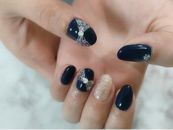 クリスタル(CRYSTAL)/リボンNail