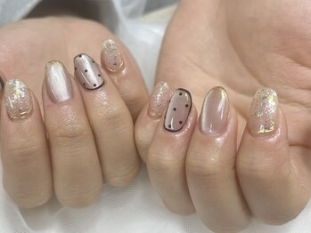 プレジールネイル 烏丸御池(Plaisir Nail)の写真/烏丸御池1分◆定額アートは上品&シンプルで"貴女らしく"輝く手元へ♪パラジェル/フィルイン/ネイルケア