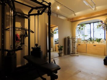 精神と時のジム 恵比寿店/