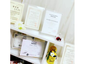 クールグラシュー(couer gracieux)/専門職の資格を取得