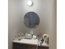 ベルム 池袋店(BELME)の雰囲気（アイロンやコテも完備♪［眉毛/メンズ/池袋］）