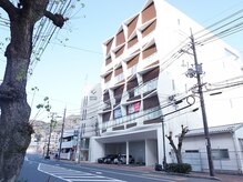 《呉駅から徒歩3分》　ヒマラヤスポーツの斜め前・呉信愛ビル２F