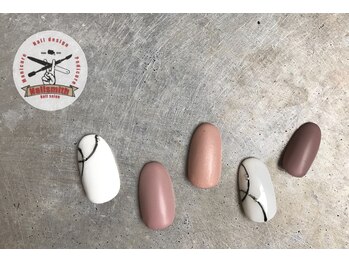 ネイルスミス(Nailsmith)/ピンクベージュマットサークル