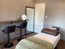 もみほぐしサロン オリーブ/ベッド1台の個室