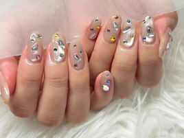 宝石ネイル