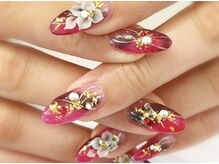 スカルプで派手にしたい方。パーツ持ち込みOK