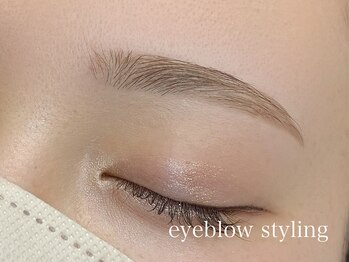 エサージュ 表参道店/アイブロウ/担当：木山