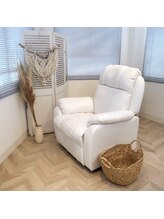 ハイ アイラッシュ サロン(Hi eyelash salon)/recliner chair