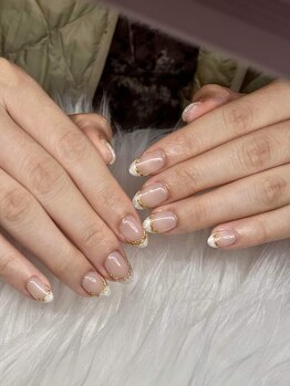 ヘブン ネイル 鶯谷(HEAVEN Nail)/ゴールドラインフレンチネイル