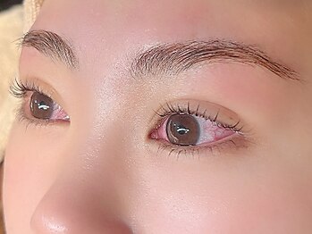 サロン ド ルミエ(salon. de. lumie)の写真/無添加ハーブで眉の皮膚を染める新技術☆ハーブタンニング＆美眉スタイリング+まつげパーマ¥9900