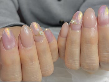 プレジールネイル 烏丸御池(Plaisir Nail)の写真/烏丸御池1分!《持込デザインOK》貴方らしさを引き出すオシャレな指先へ♪パラジェル/フィルイン/ネイルケア
