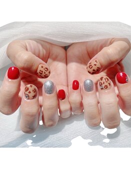 グローネイルズ(Glow Nails)/