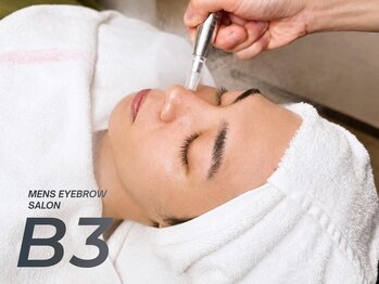 【メンズ眉毛サロン】B'３の写真/【21時まで営業】毛穴の黒ずみ・角栓・開き毛穴を徹底ケア。清潔感を磨くメンズフェイシャル！