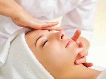 ボヌール 春日部店(Bonnaure)の写真/【年齢肌や気になるシワケア、たるみ改善に◎】お肌のお悩みは是非一度ご相談ください☆