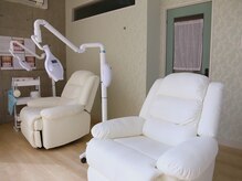 ホワイトニングショップ 松山店の雰囲気（2人ペアでのホワイトニングのご案内可能です◎）