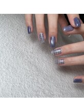 ラフィーナ(RAFFINA)/チェックネイル