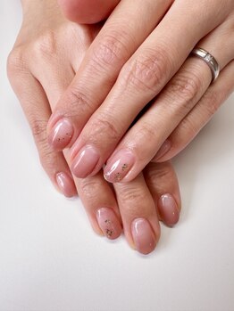 サロンドリスブラン(Salon du lys blanc)の写真/【どの世代にも人気◎】指先を見るたびに嬉しくなる♪究極の魅せるシンプルデザイン☆上品がお好きな方に◎