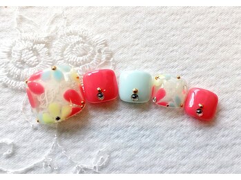 エステティックアンドネイル ローズ(ESTHETIC&NAIL Rose)/POPなフラワーネイル