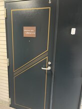 リブラ(Libra)/右手二つ目の扉です