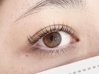 ナップ 福島(nap)/パリジェンヌで上向き　大阪福島