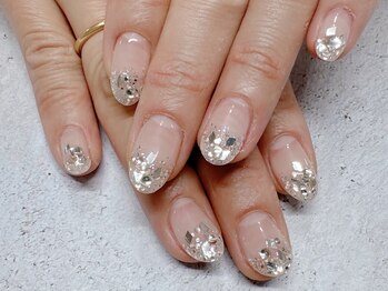 エフツー(F2)/ラグジュアリー