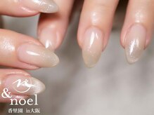 ノエル(Noel)/オンブレフレンチ 冬ネイルラメ