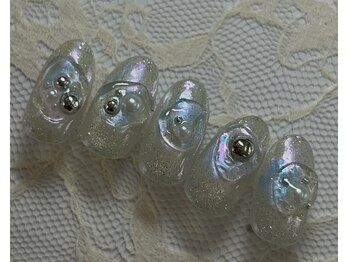 ネイル ブーマー(Nail BOOMER)の写真/【 Karen select 】透明感たっぷりのうるぷるネイル。光が当たるたび違った表情に♪

