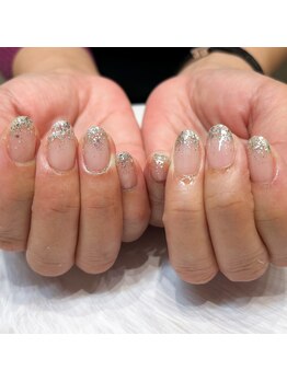 キューセブンネイルラウンジ 与野店(Q7 Nail Lounge)/ラメグラデーション