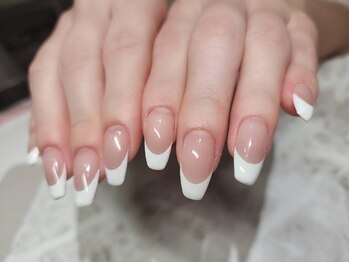 ネイルプラスユウ(NAIL+U)の写真/【自爪に優しいノンサンディングジェル使用】シンプル系オフィスネイルもお任せ◎上品なデザインが充実♪