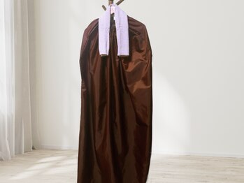 はは猫のハムストリングス/よもぎ蒸し専用マントにお着替え