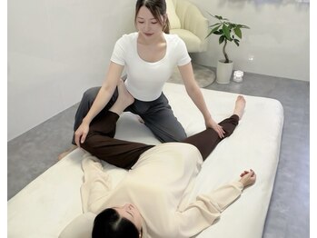YoRiの写真/夕方のパンパン脚にサヨナラ！お仕事帰りに桜木町で受ける本格タイ古式で、足元から全身軽やか美脚へ♪