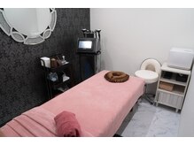 ニコルビューティー 高槻 南平台店(NiKOR beauty)/施術ルーム