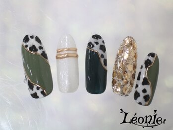 レオニー(Leonie)/牛柄アートデザイン