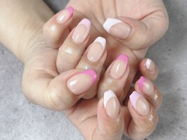 ピンクフレンチネイル