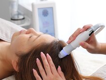 フェムケア・よもぎ蒸し・毛穴洗浄 【Brillia Moi】【12/3 OPEN(予定)】の雰囲気(頭皮洗浄で頭皮環境を整えリラックス)