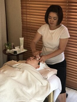 ネフェルティティ 緑地公園店(Nefertity)/◆フェイシャル